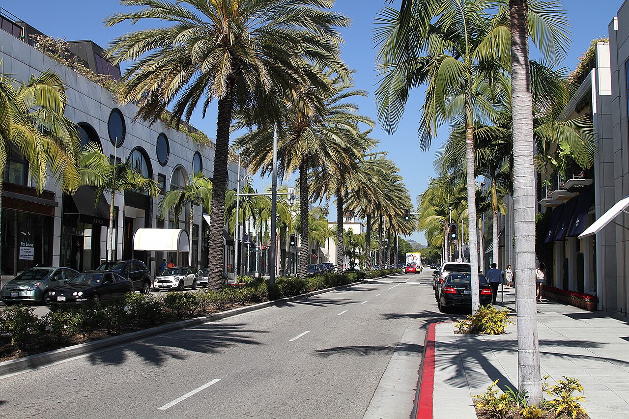 Beverly Hills 的 Rodeo Drive 街景